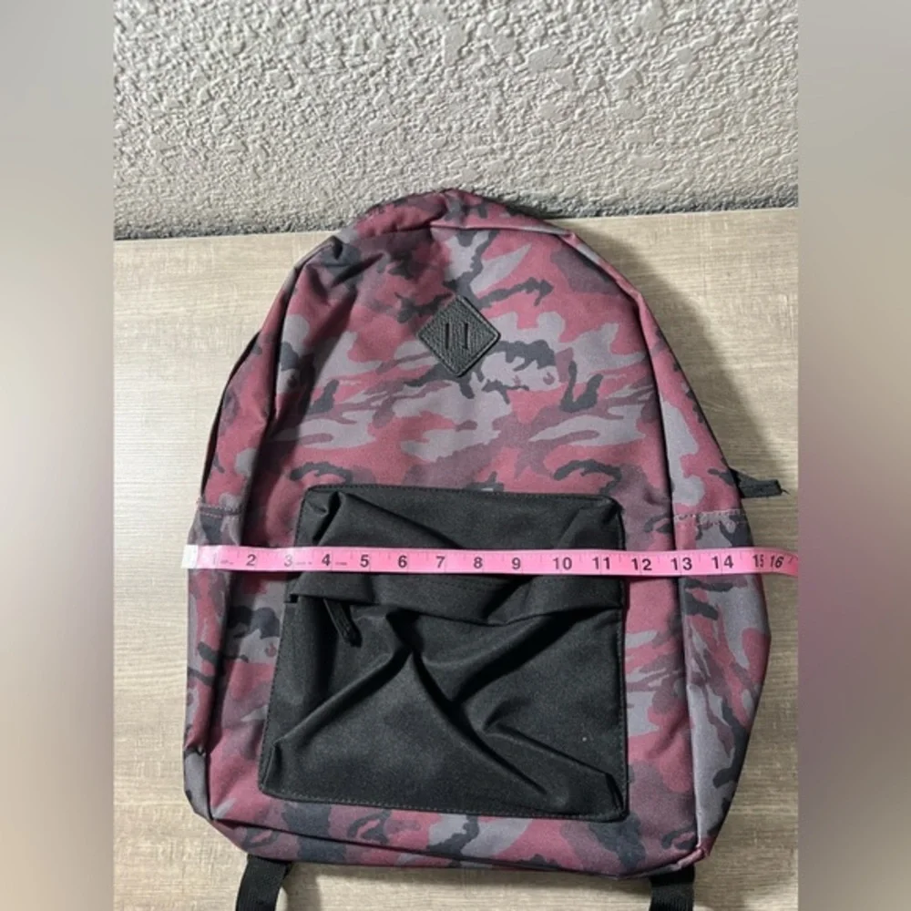 Zumiez Ninth hall Chrissy Kylie burgundy Camouflage backpack‎ burgundy black